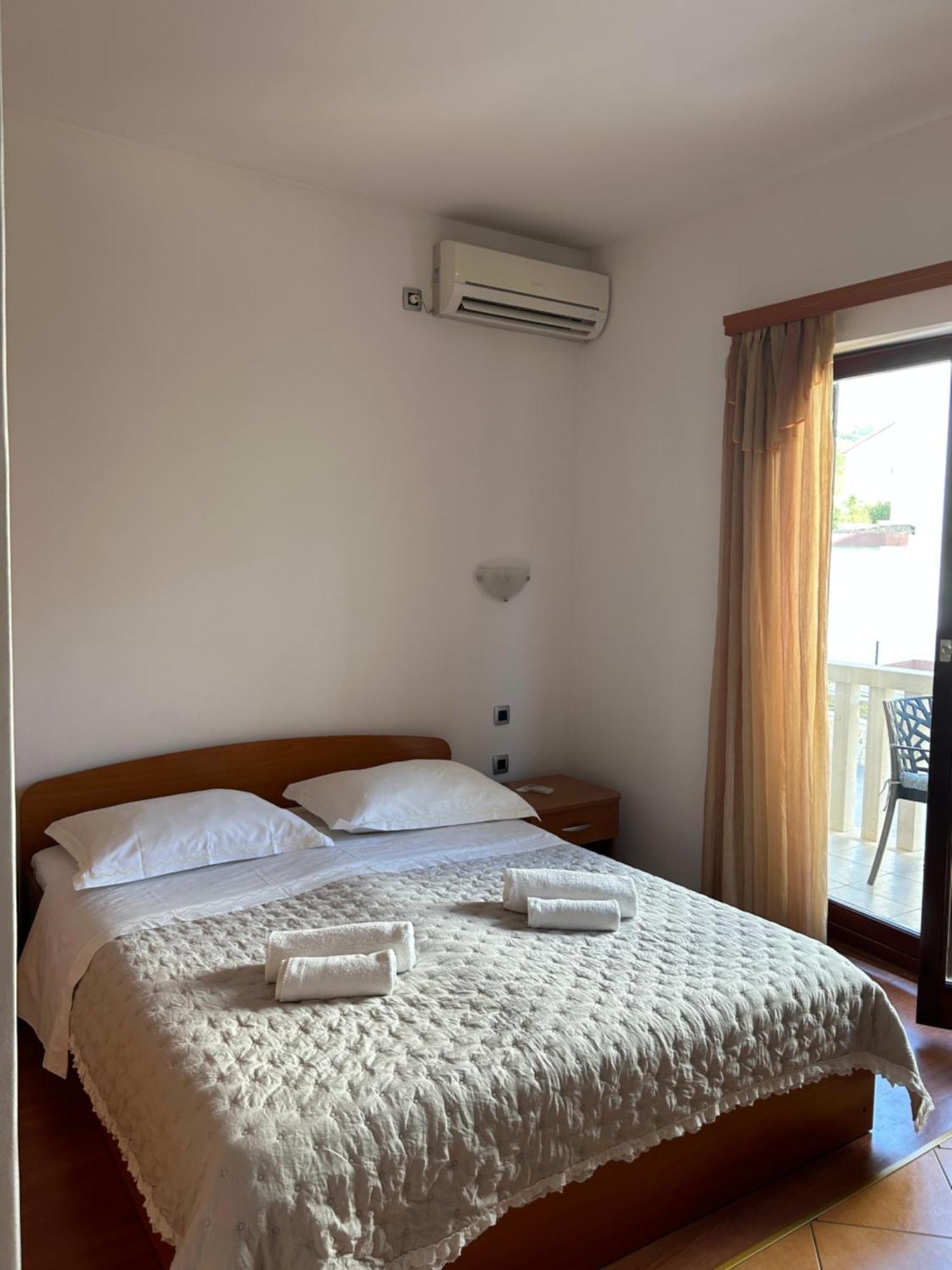 Apartmani Baki Podstrana Exterior photo