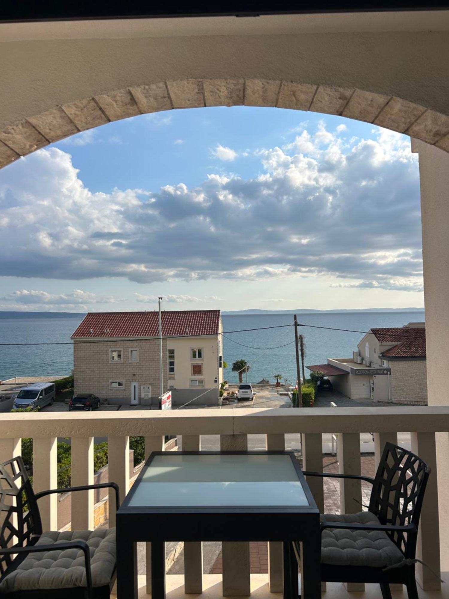 Apartmani Baki Podstrana Exterior photo